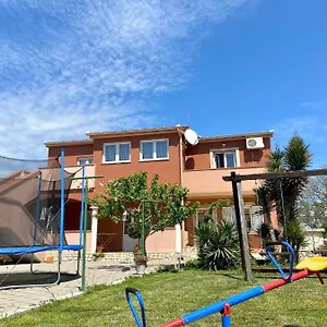 Ritta Biograd Na Moru